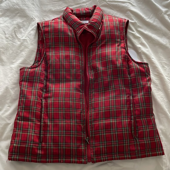 Charter Club: Plaid Down Puffer Vest - Picture 6 of 7